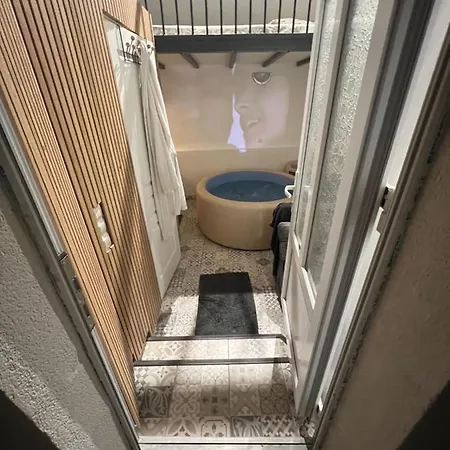 Maison *